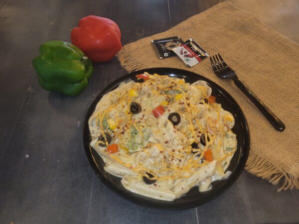alfredo pasta (white sauce)